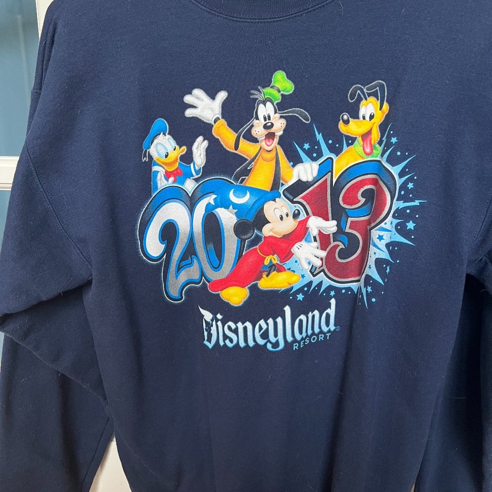 DISNEY Vintage Crewneck